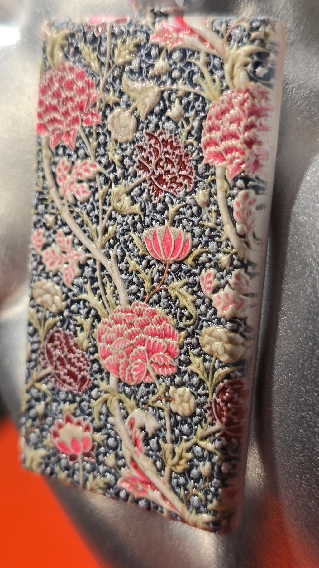 William Morris Cray Floral Raised Texture Wood Keychain